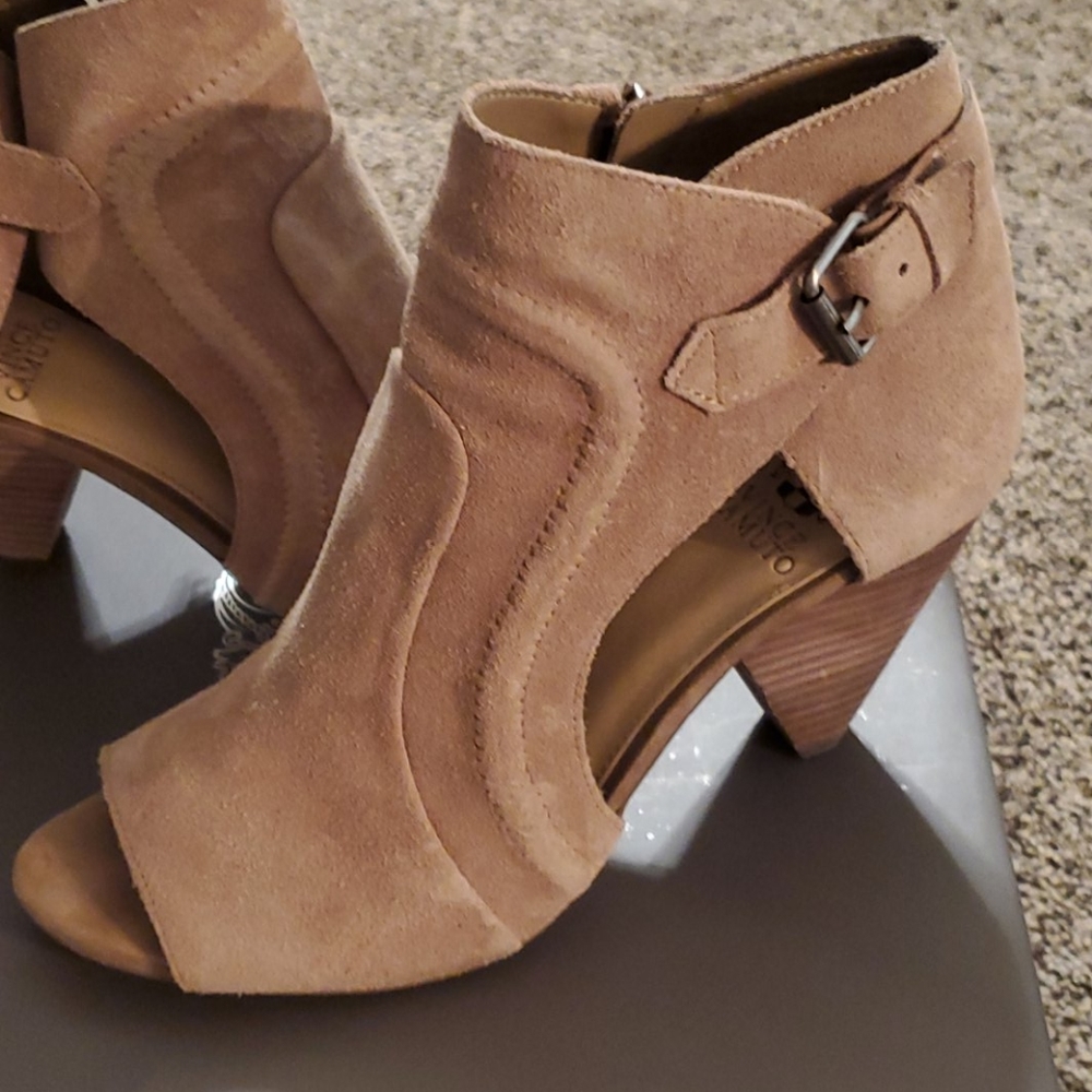 Vince Camuto Khaki Verona Bootie - Picture 2 of 9